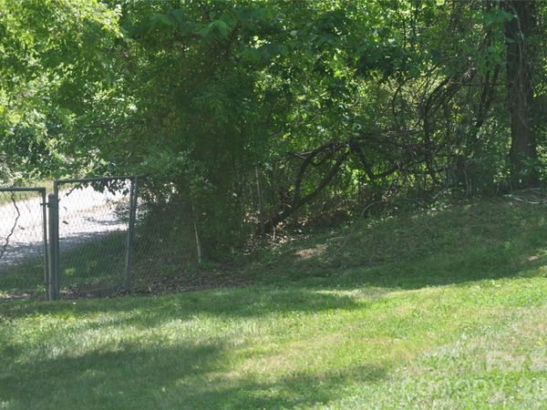 105 Pope Lake Road, Belmont, NC 28012