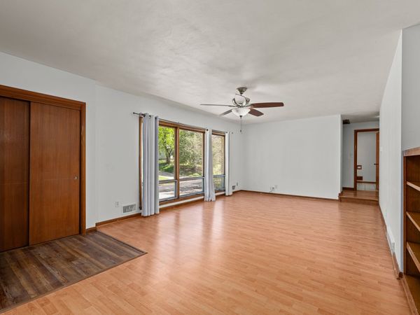 2400 27th Street , Rock Island, IL 61201