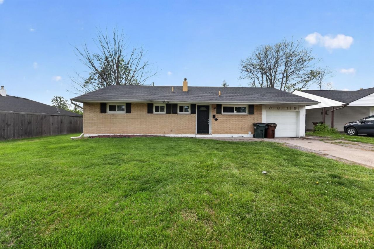 8819 Grenada Drive, Springfield Township, OH 45231 Main Photo
