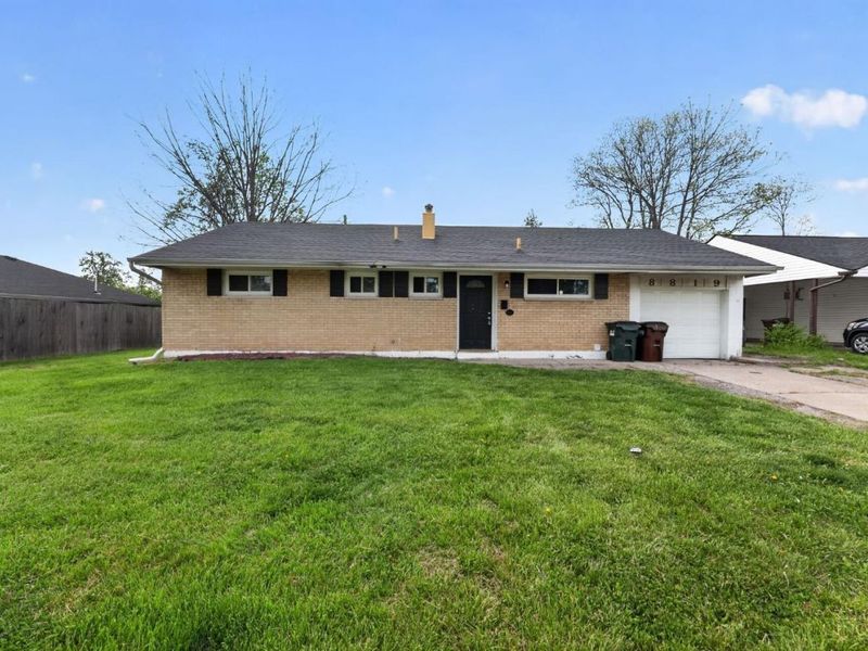 8819 Grenada Drive, Springfield Township, OH 45231 Photo 1