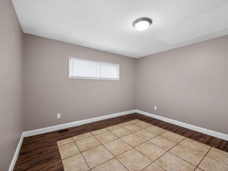 8819 Grenada Drive, Springfield Twp., OH 45231 Photo 17