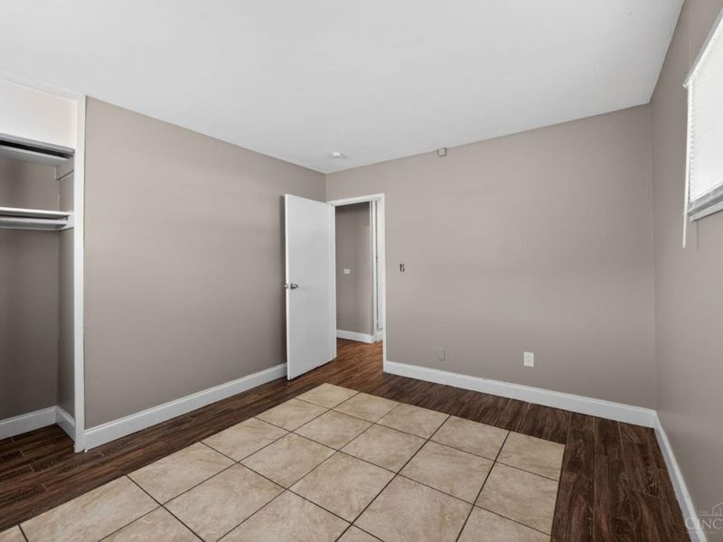 8819 Grenada Drive, Springfield Township, OH 45231 Photo 28