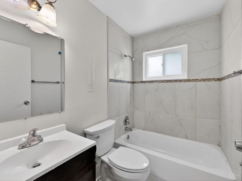 8819 Grenada Drive, Springfield Township, OH 45231 Photo 30
