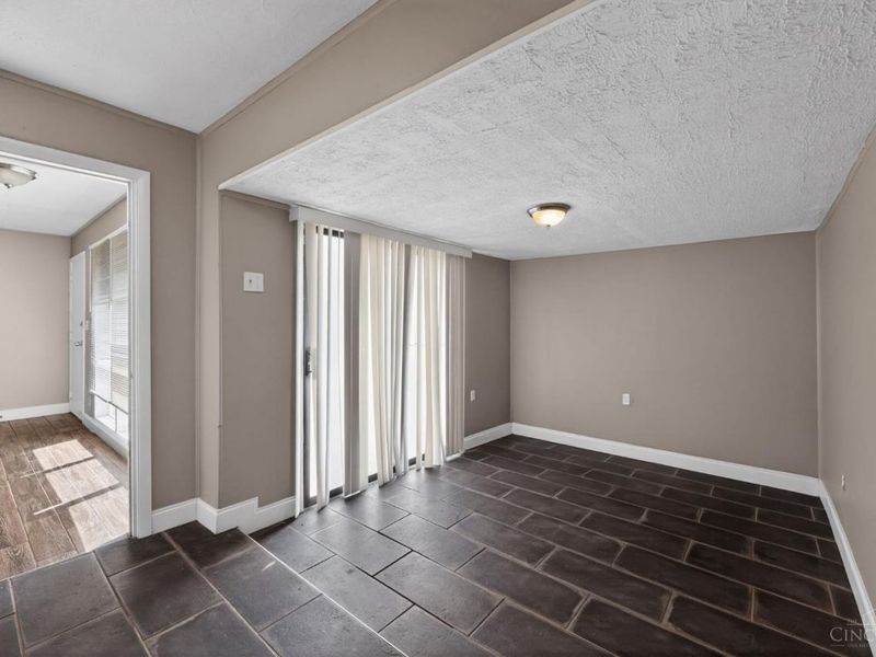 8819 Grenada Drive, Springfield Township, OH 45231 Photo 5