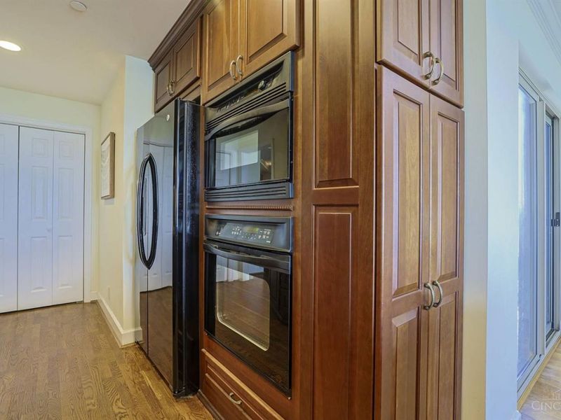 3435 Golden Avenue, Unit 1001, Cincinnati, OH 45226 Photo 24