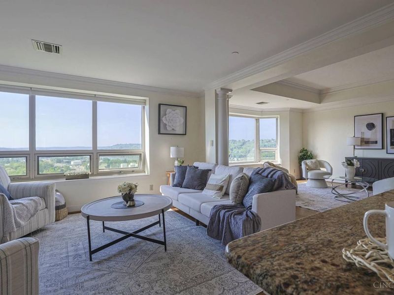 3435 Golden Avenue, Unit 1001, Cincinnati, OH 45226 Photo 7