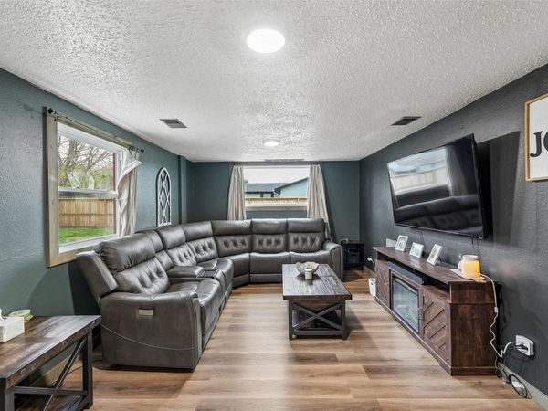 1202 30th Street, Perry, IA 50220