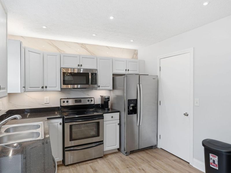 7909 Thornfield Lane, Unit 41, Columbus, OH 43235 Photo 10