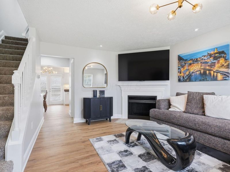 7909 Thornfield Lane, Unit 41, Columbus, OH 43235 Photo 3