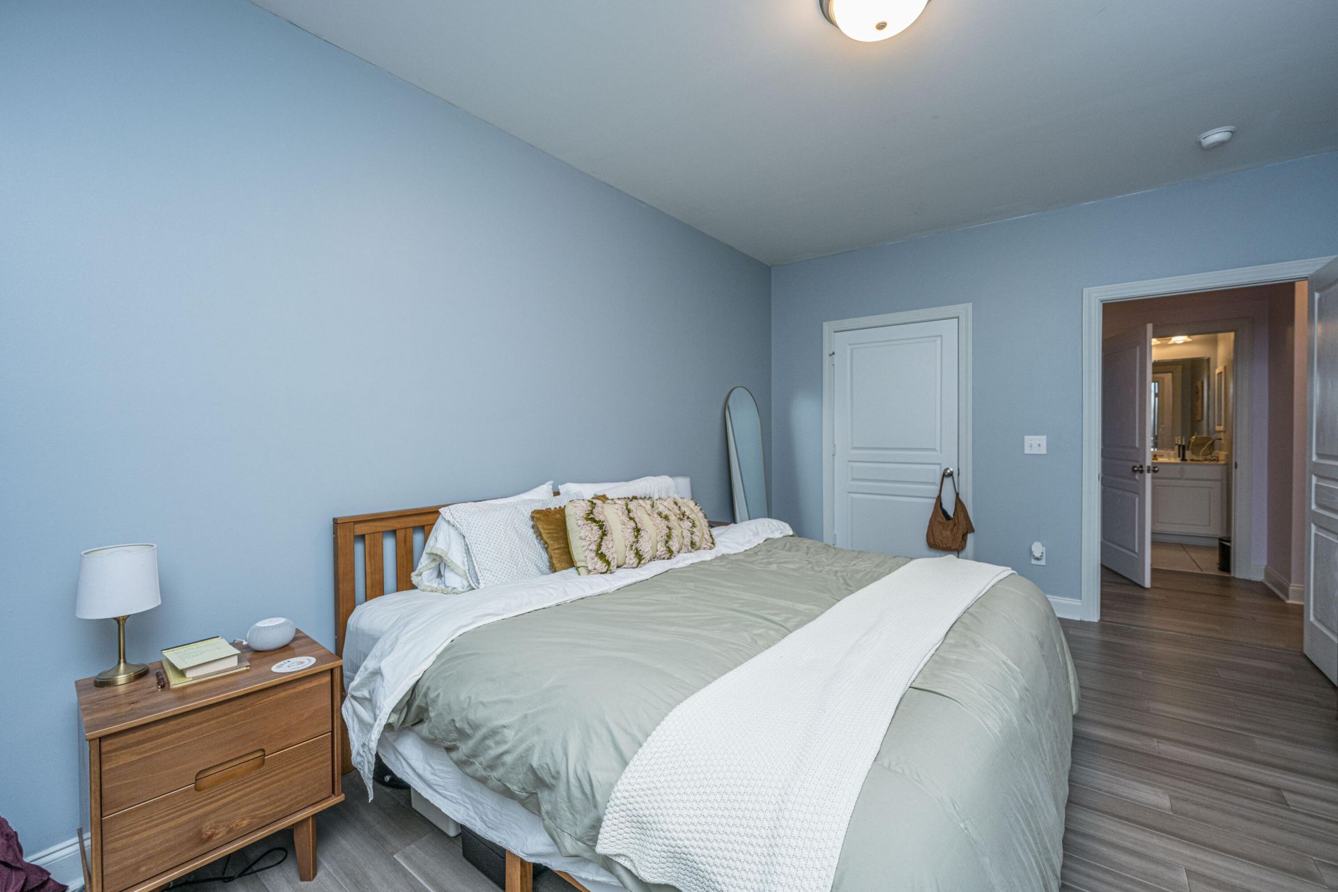 1025 Riverland Woods Place Photo 16