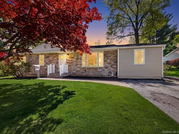 19 Buckingham Road, Nanuet, NY 10954