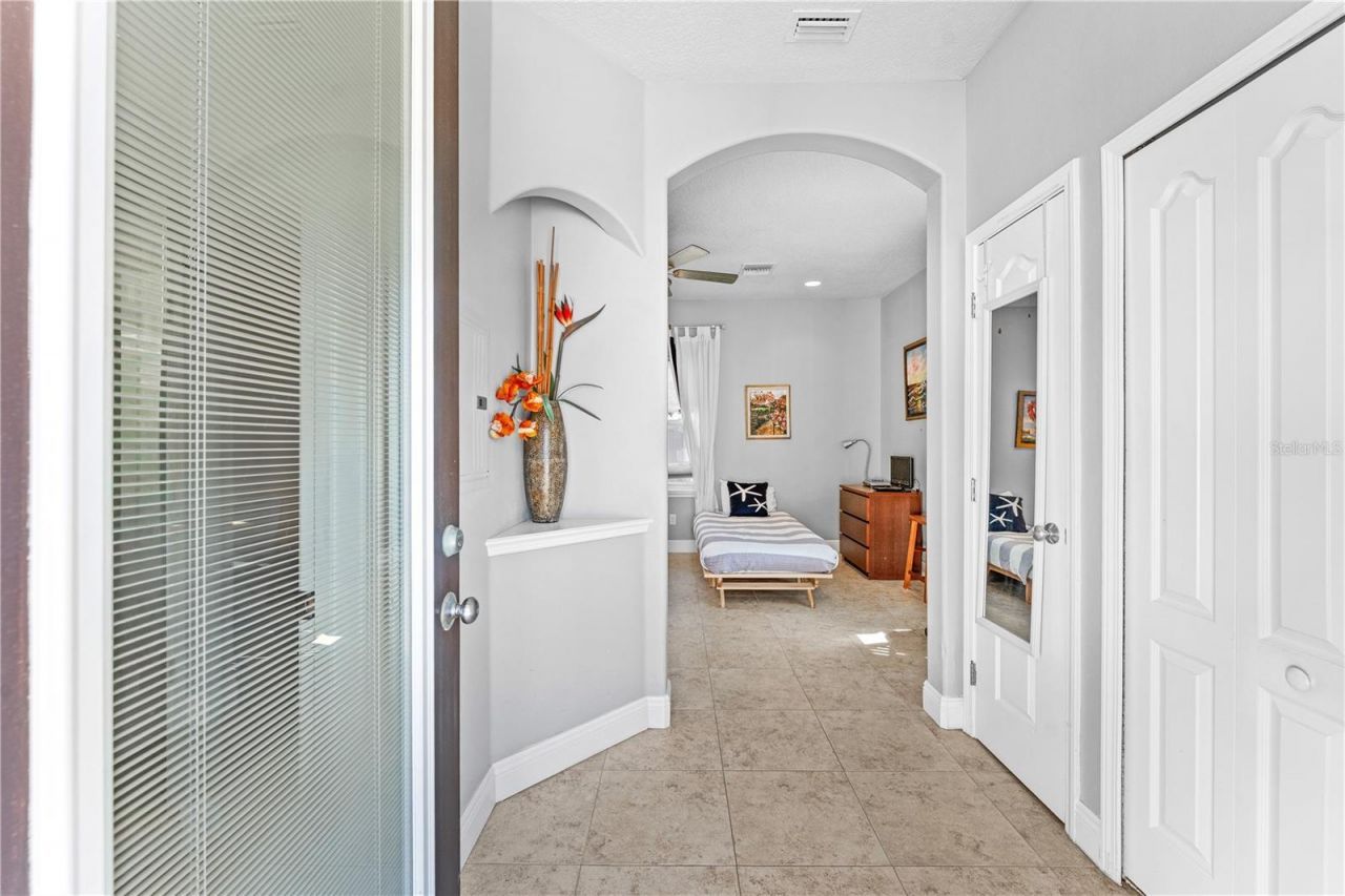 827 E 26th Avenue, New Smyrna Beach, FL 32169 Photo