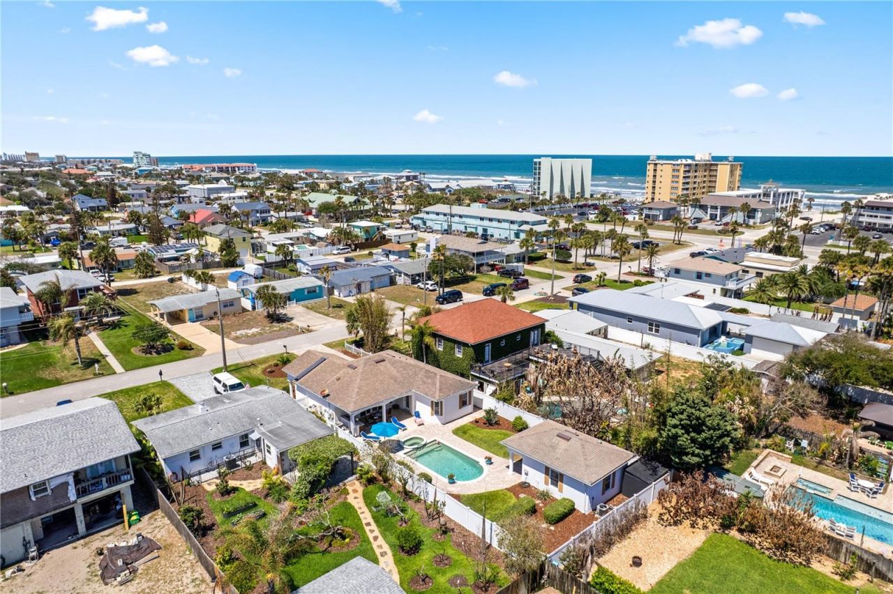 827 E 26th Avenue, New Smyrna Beach, FL 32169 Photo