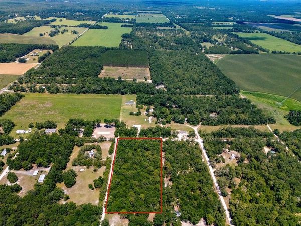 102 PL/NW 25 COURT NW, BRANFORD, FL 32008