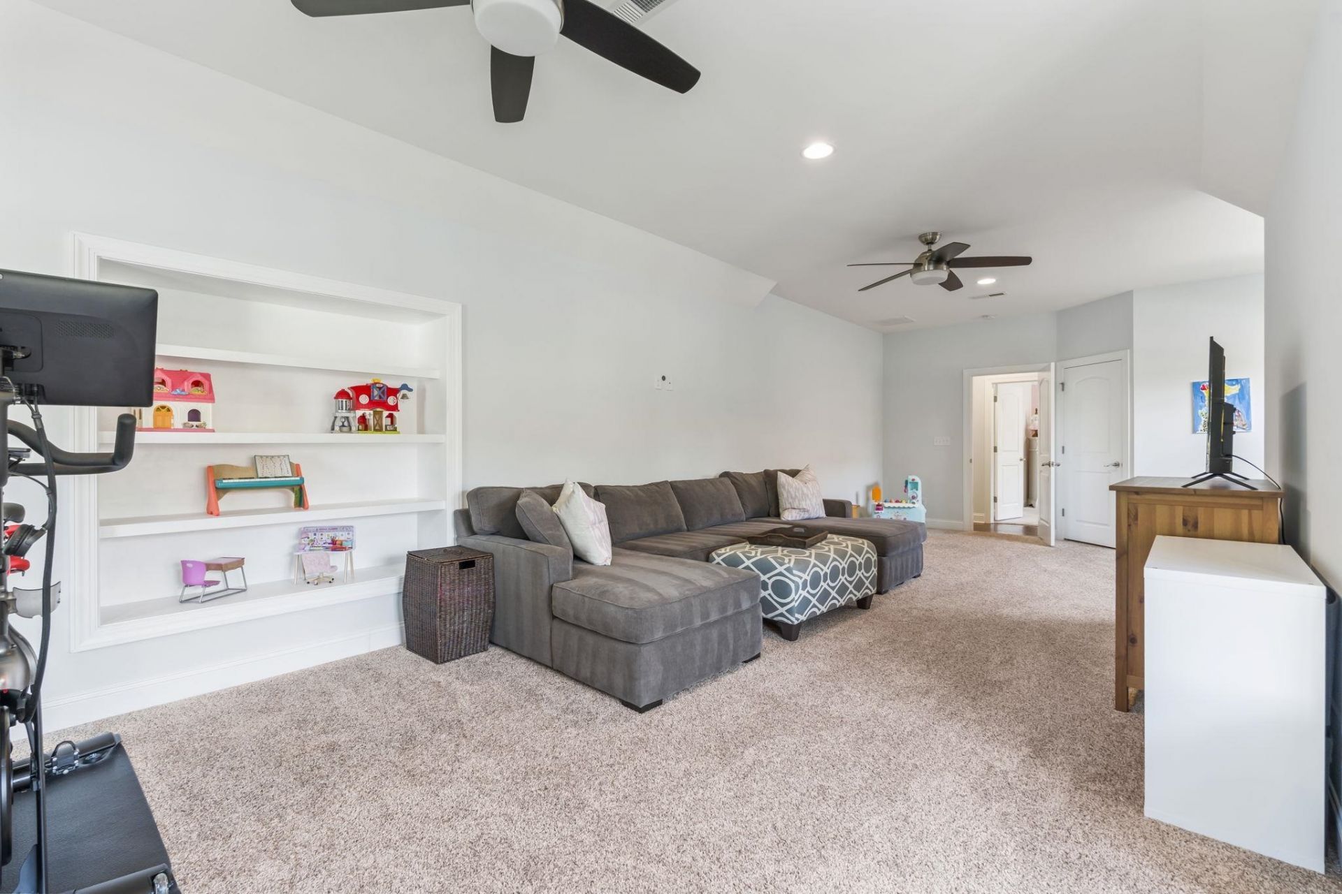 2544 Ellerbe Circle Photo 36