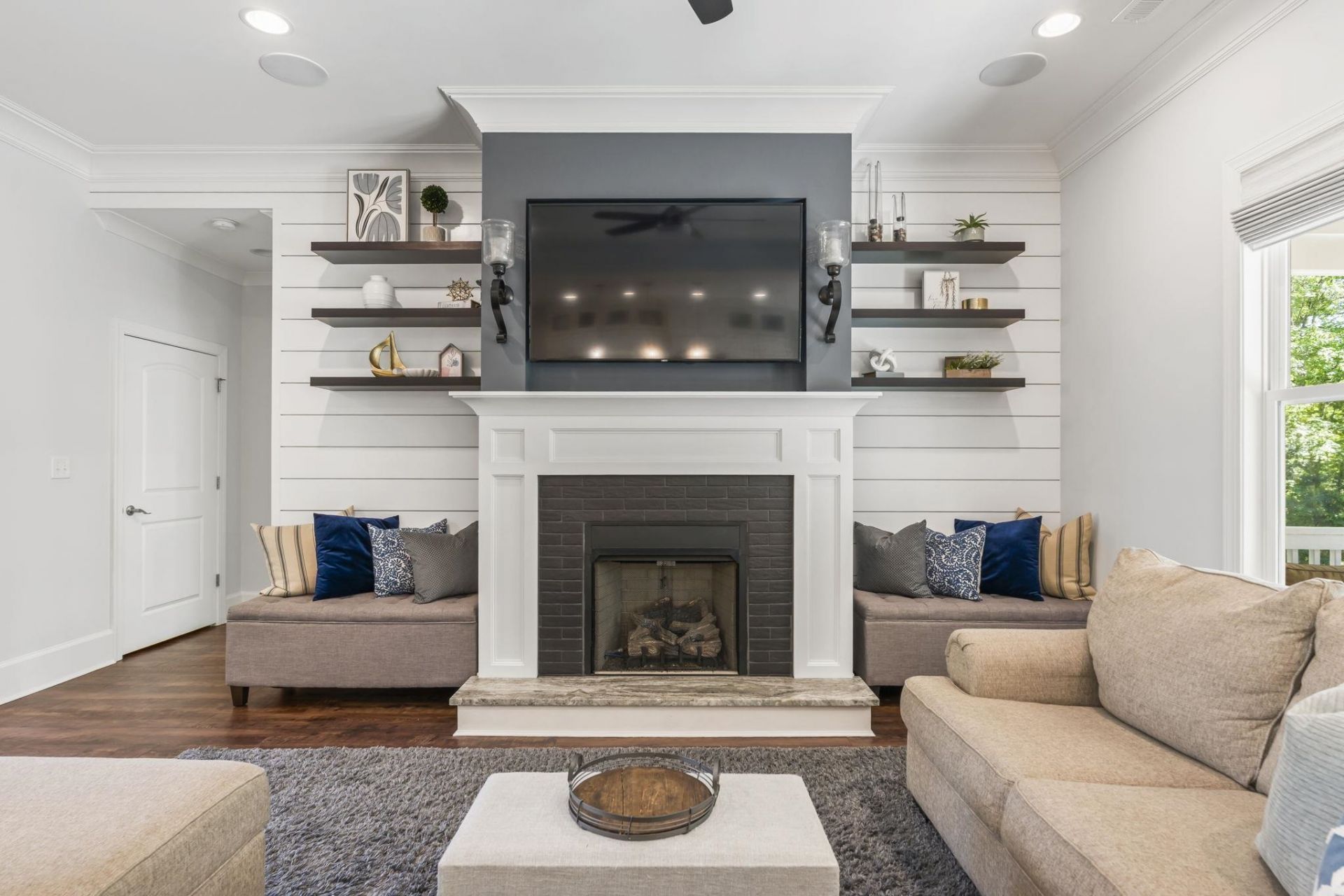 2544 Ellerbe Circle Photo 4