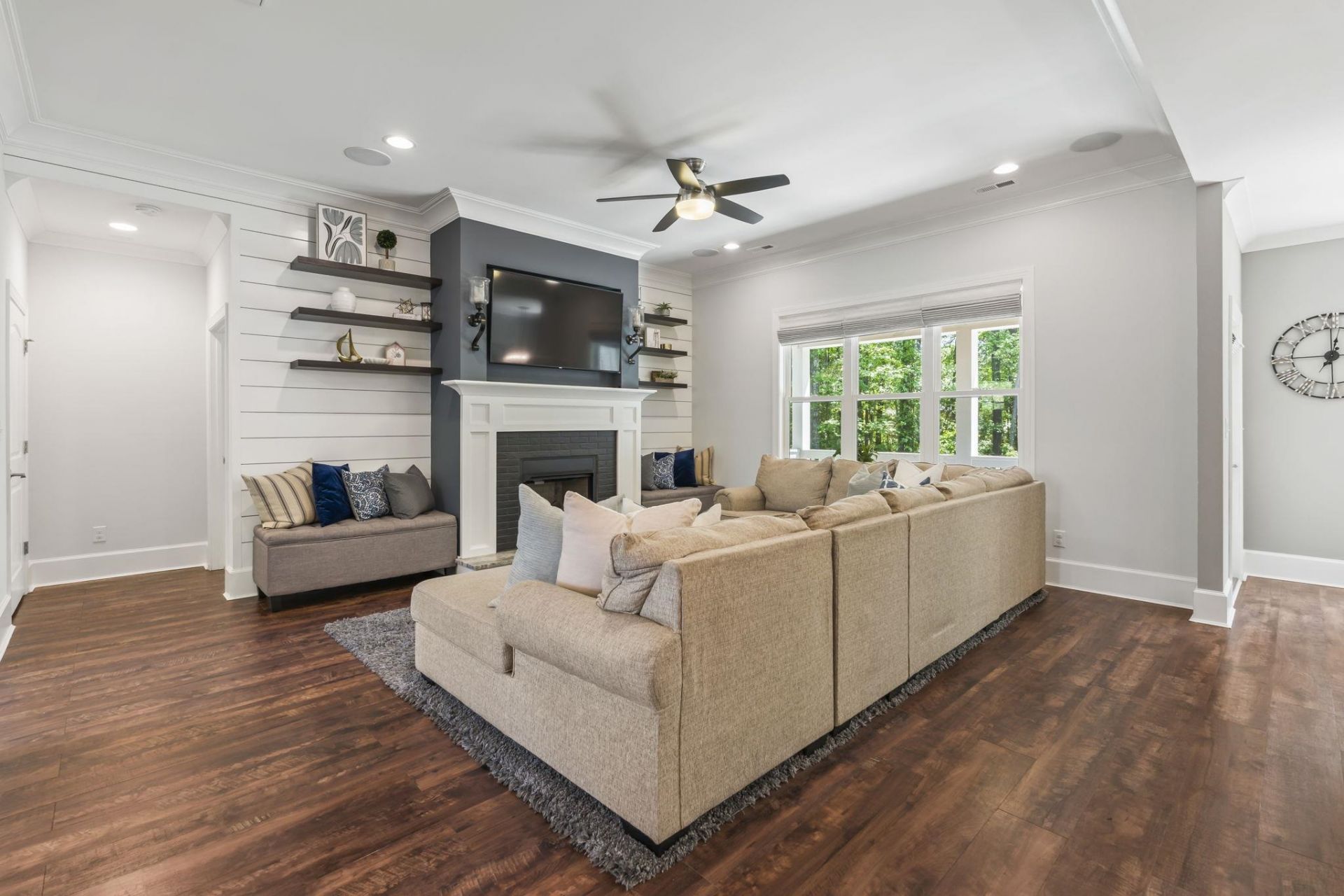 2544 Ellerbe Circle Photo 5
