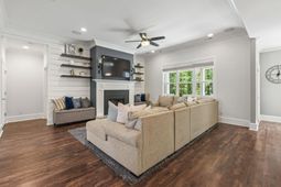 2544 Ellerbe Circle photo 4