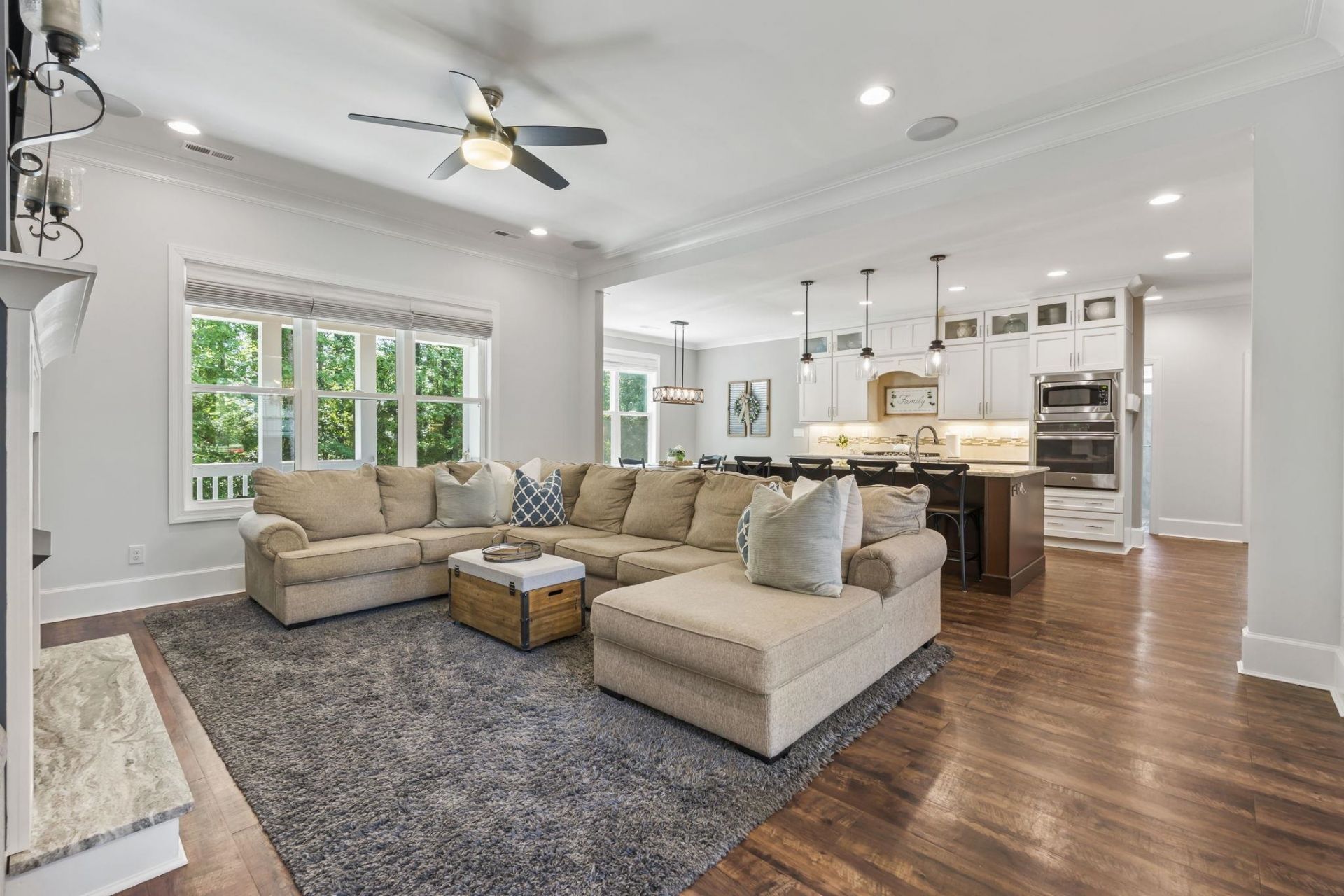 2544 Ellerbe Circle Photo 6