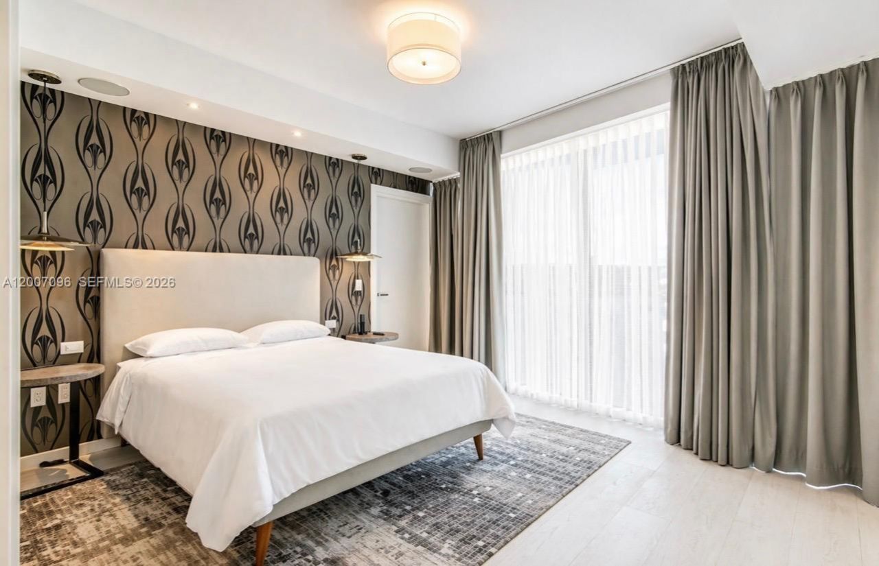 1 Collins Ave , Unit 606, Miami Beach, FL 33139 Photo