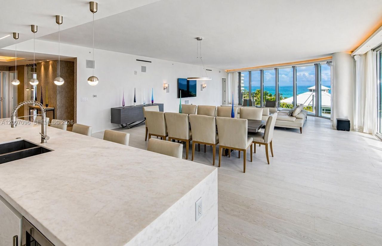 1 Collins Ave , Unit 606, Miami Beach, FL 33139 Photo