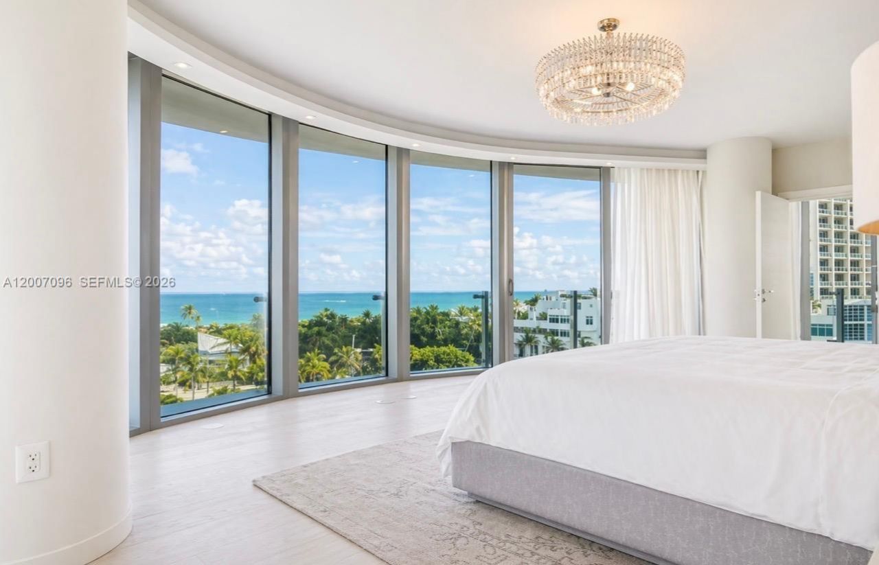 1 Collins Ave , Unit 606, Miami Beach, FL 33139 Photo
