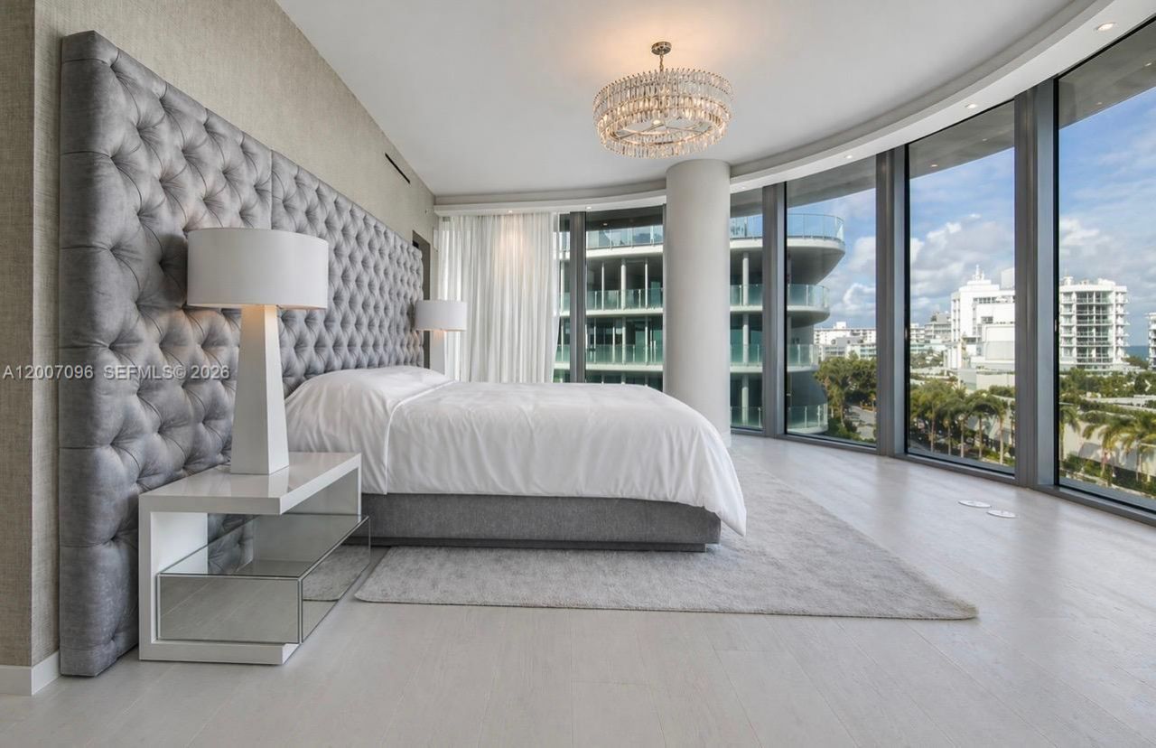 1 Collins Ave , Unit 606, Miami Beach, FL 33139 Photo