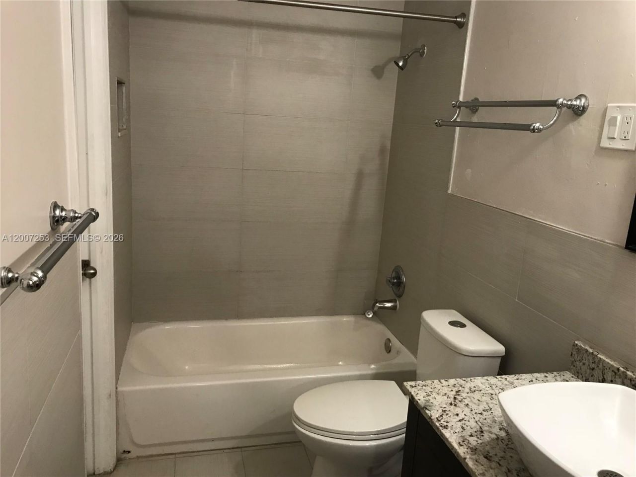 11237 SW 88th St, Unit 211-E, Miami, FL 33176 Photo