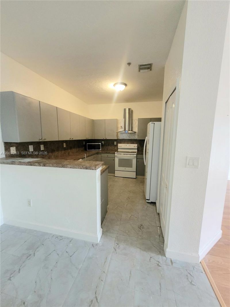 4331 SW 160th Ave, Unit 209, Miramar, FL 33027 Photo