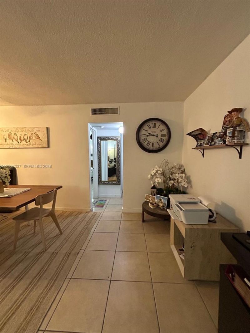 1100 NE 1st Ct , Unit 104, Hallandale Beach, FL 33009 Photo