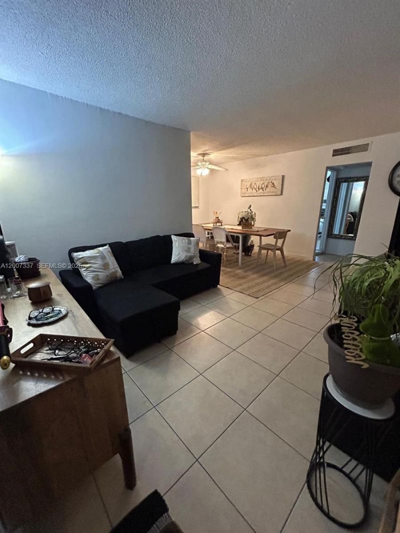 1100 NE 1st Ct , Unit 104, Hallandale Beach, FL 33009 Photo