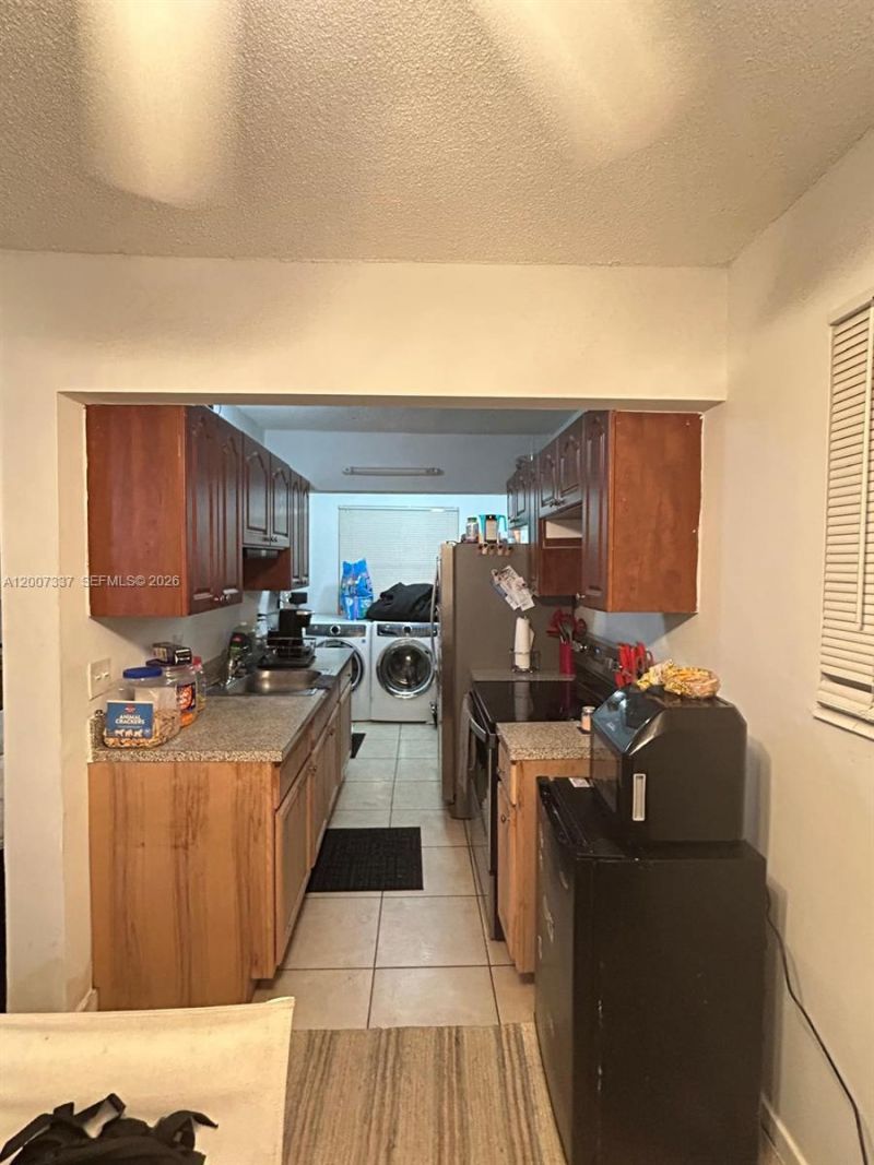 1100 NE 1st Ct , Unit 104, Hallandale Beach, FL 33009 Photo
