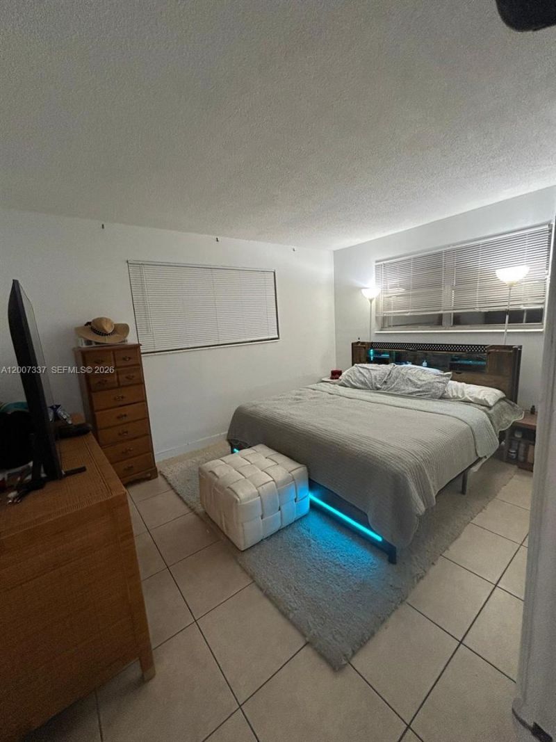 1100 NE 1st Ct , Unit 104, Hallandale Beach, FL 33009 Photo