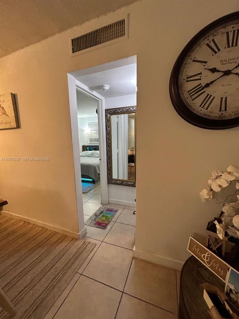 1100 NE 1st Ct , Unit 104, Hallandale Beach, FL 33009 Photo
