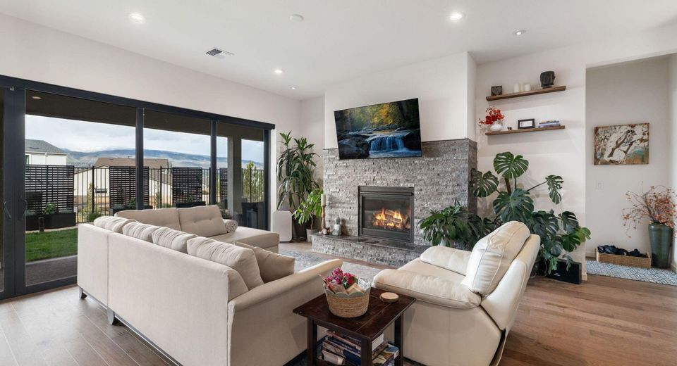 15025 Iron River Drive, Reno, NV 89521 Photo