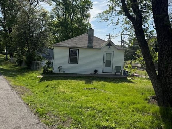 223 Fairview Lane , Ferguson, MO 63135