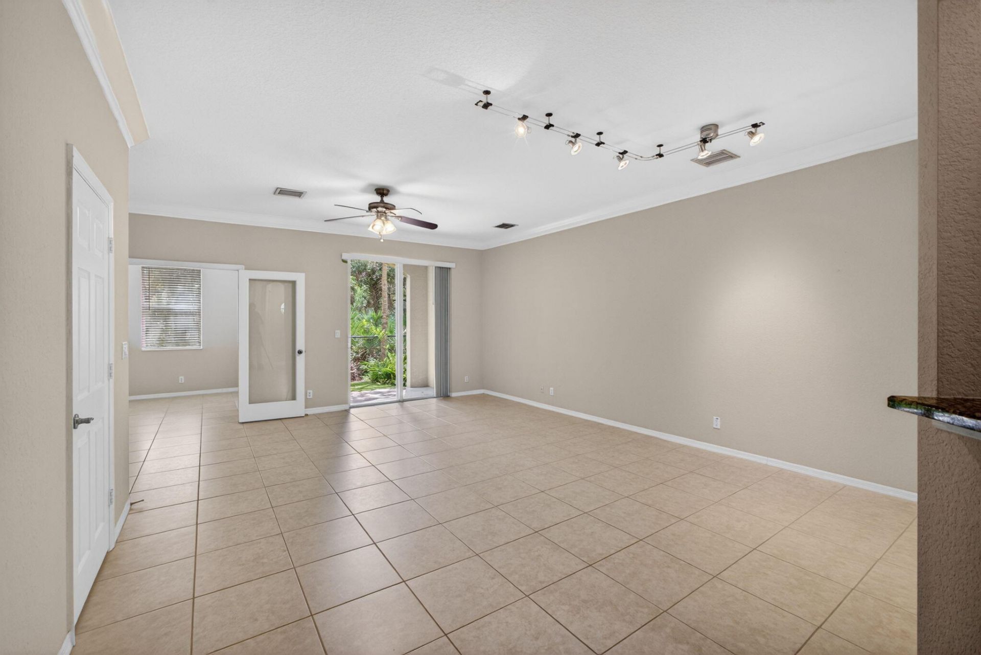 4991 Bonsai Circle, Unit 109, West Palm Beach, FL 33418 Photo