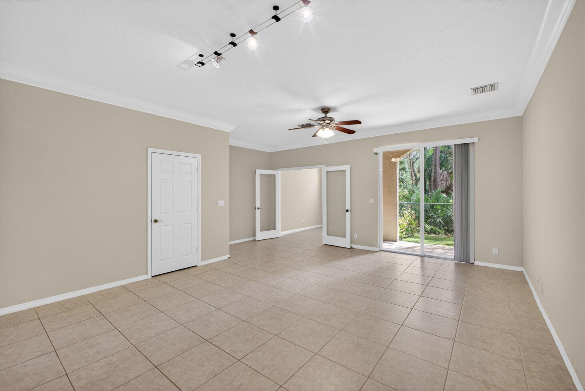4991 Bonsai Circle, Unit 109, West Palm Beach, FL 33418 Photo