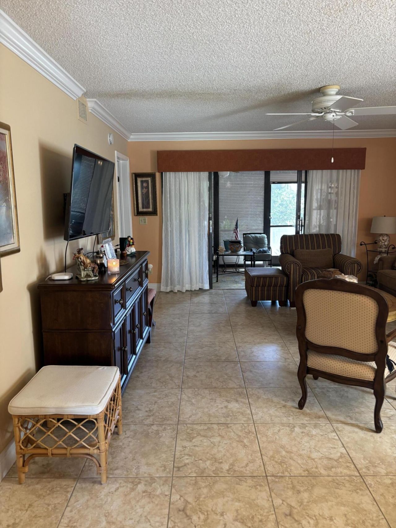 60 Pelican Pointe Drive, Unit 1020, Delray Beach, FL 33483 Photo