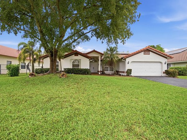 12043 SW 1st Street, Coral Springs, FL 33071