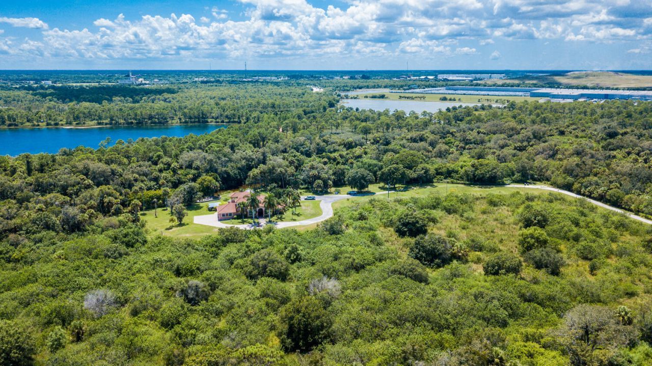 3646 S Jenkins Road, Fort Pierce, FL 34981 Photo