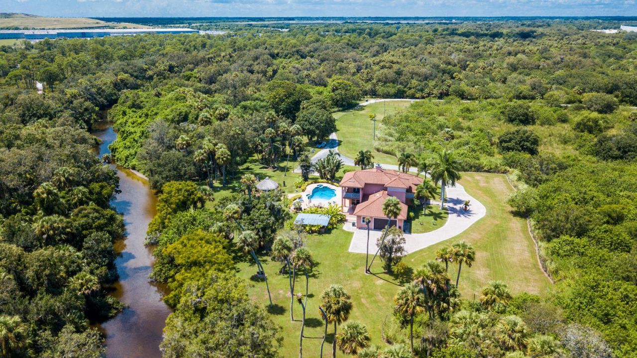 3646 S Jenkins Road, Fort Pierce, FL 34981 Photo