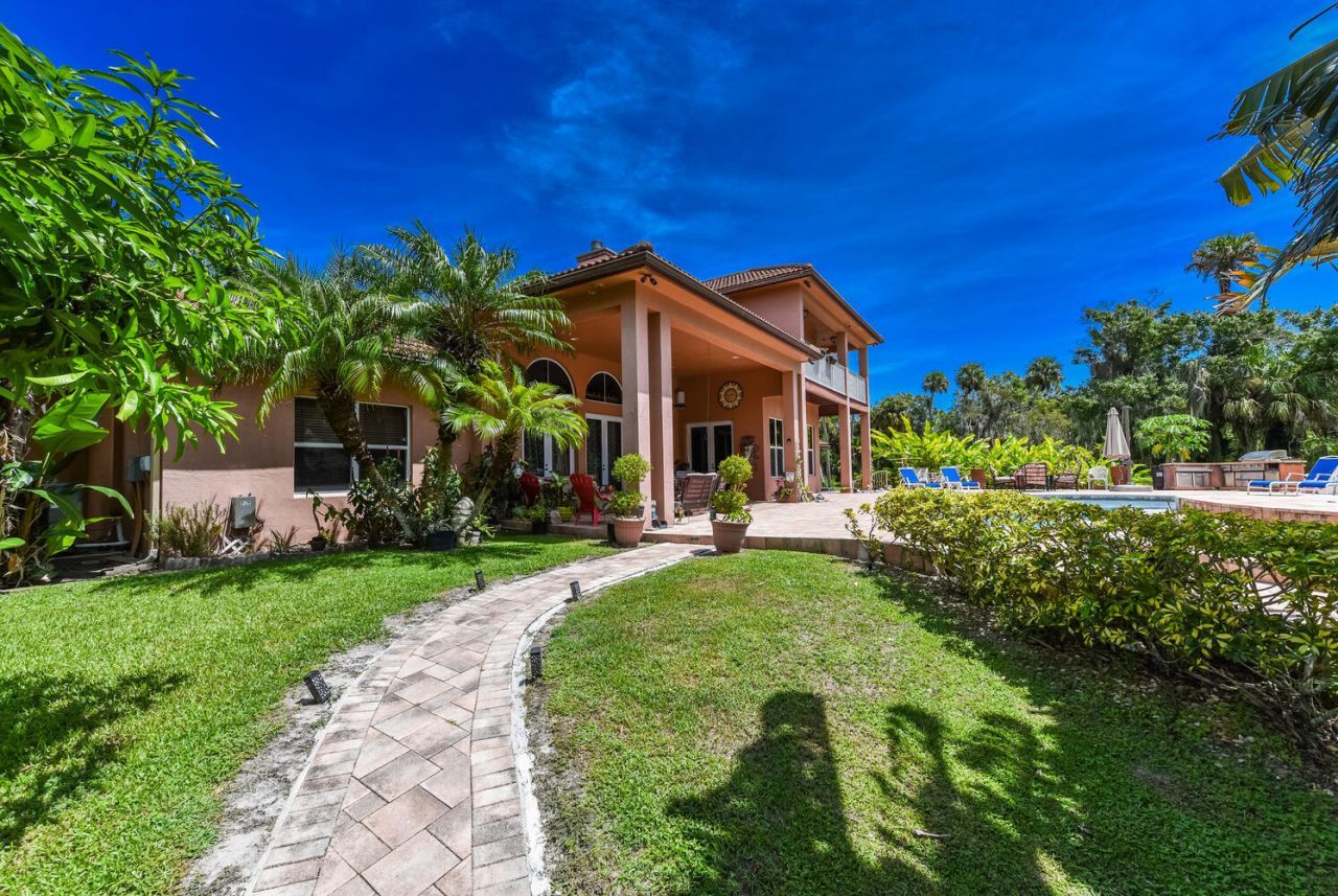 3646 S Jenkins Road, Fort Pierce, FL 34981 Photo