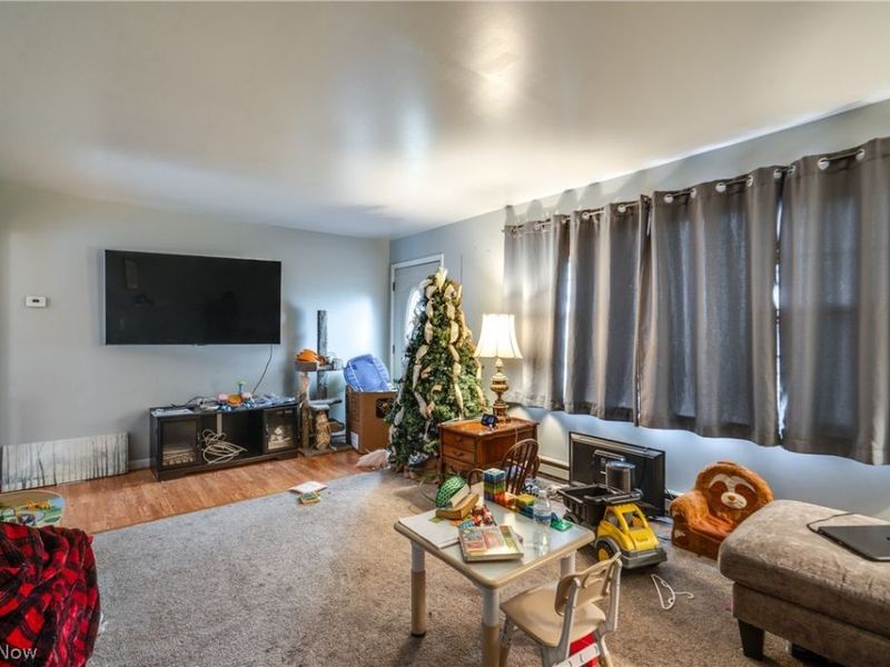 15390 Cenfield Street NE, Alliance, OH 44601 Photo 5