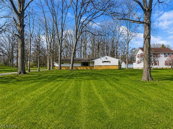 3262 Royalton Road , North Royalton, OH 44133