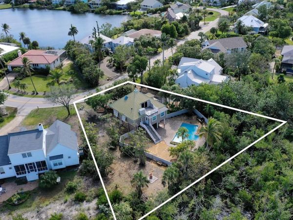 1410 Sand Castle Rd, Sanibel, FL 33957