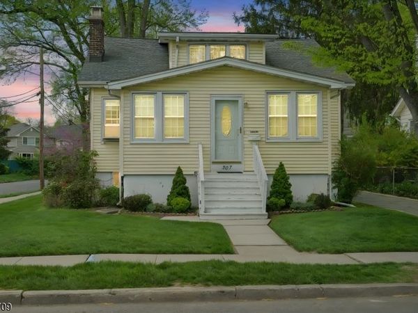 307 Manor Ave, Cranford, NJ 07016