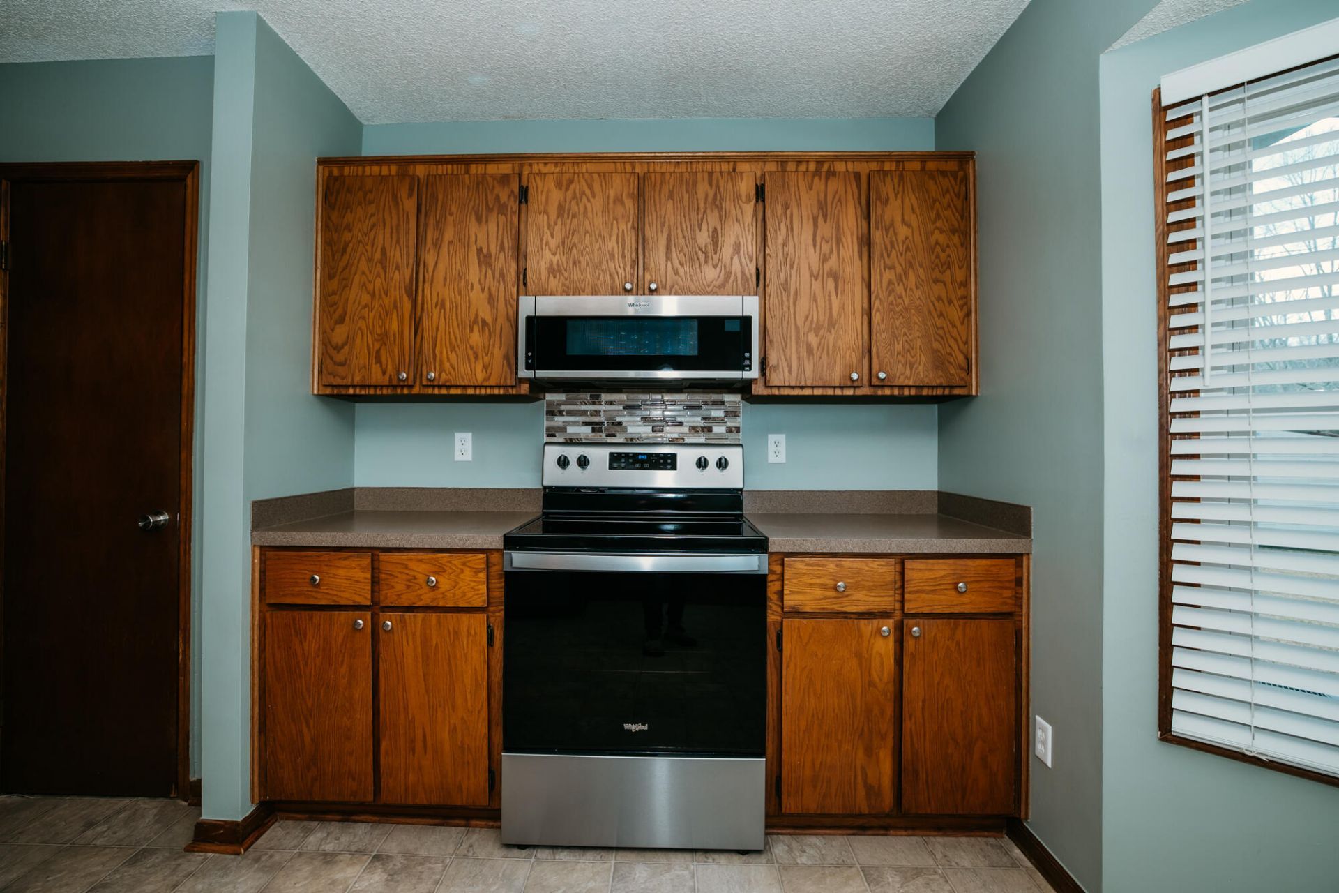 318 Jennie Street Photo 11