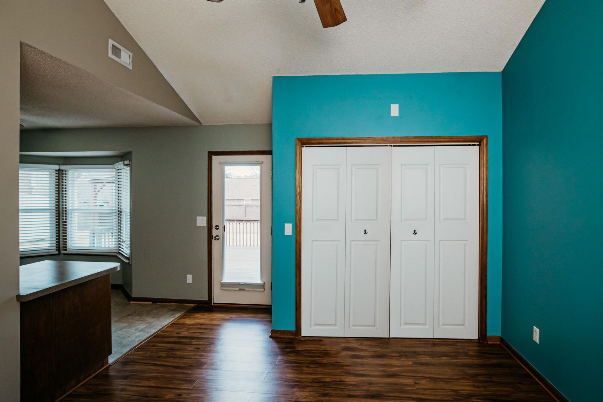 318 Jennie Street Photo 12