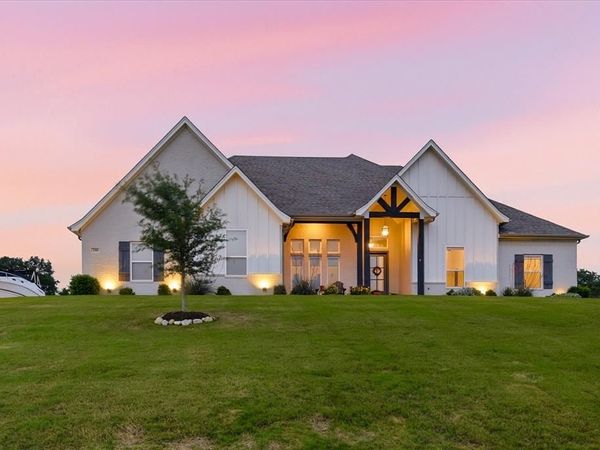 200 Finney Drive, Weatherford, TX 76085